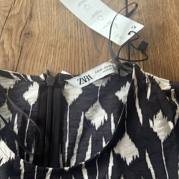 Zara Dress - Picture 6 of 16